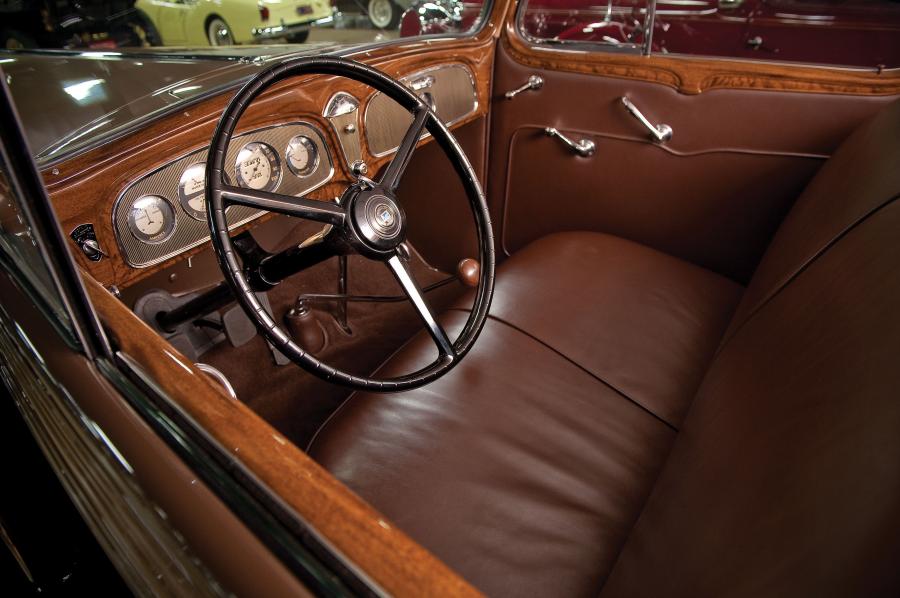 Buick Series 90 Club Sedan 1934 года  (фото 21 из 24)